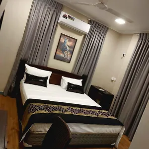 2* Hotel Raudah