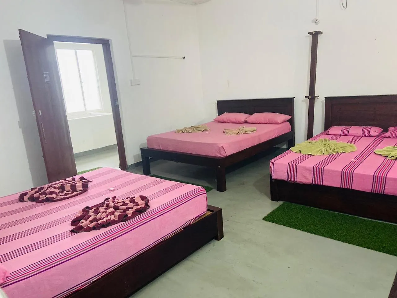 Relax On Plus Hotel Colombo Guest house